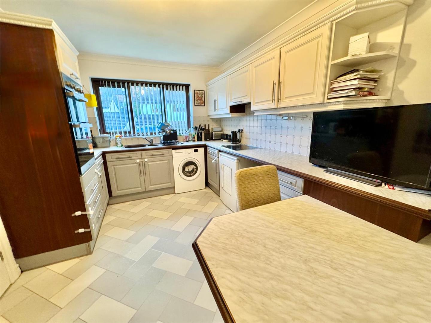 PHOTO-2025-12-08-10-13-04 (7).jpg